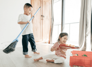 kids cleaning up toys