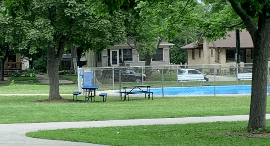 Astor Park wading pool